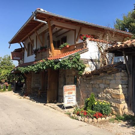 Hotel Pri Chakara Arbanaszi Kültér fotó