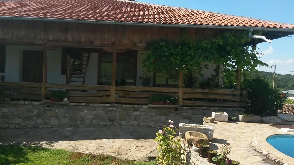Hotel Pri Chakara Arbanaszi Kültér fotó