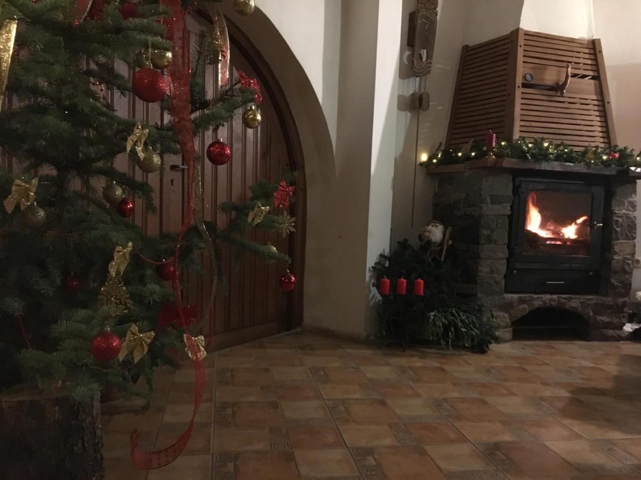 Hotel Pri Chakara Arbanaszi Kültér fotó